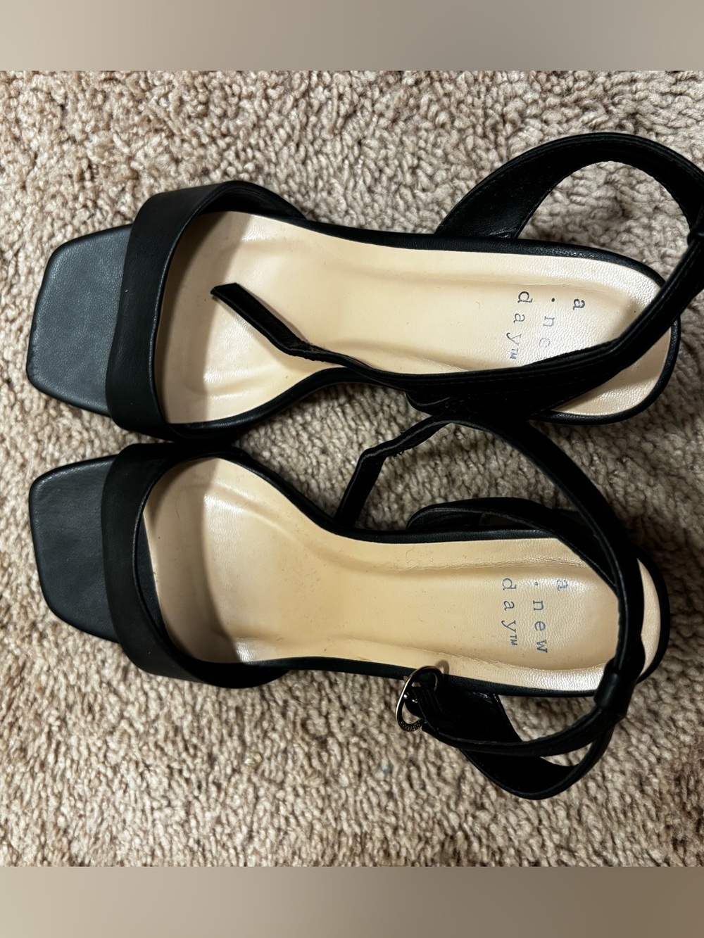 A New Day Black kitten heels Size 6